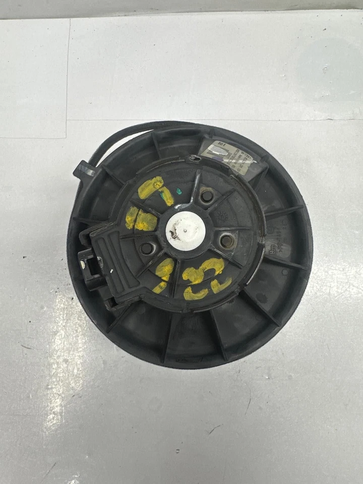 Motor soplador Chevrolet Silverado 2500 2003 a 2007 CA atornillado estilo OEM 88986838 Foto 4 de 4