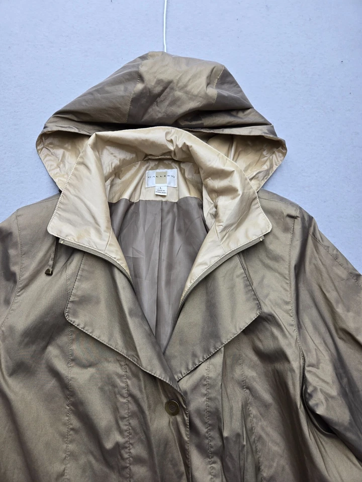 Gallery Mujeres Abrigo de Lluvia Grande Marrón Sólido Capucha Extraíble Resistente a la Intemperie Foto 2 de 4