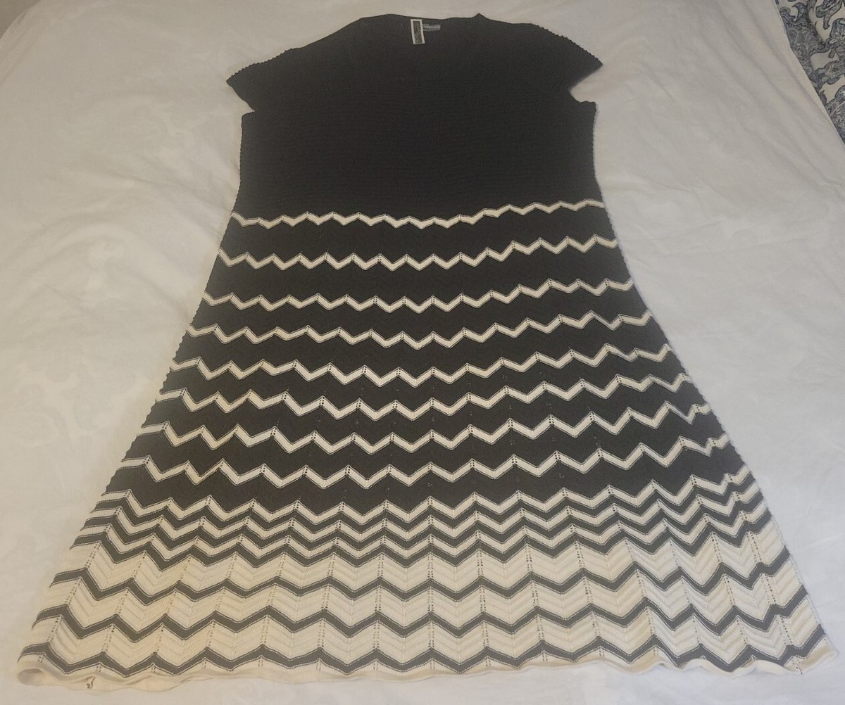 Julian Taylor Knit Dress Size 3X Women Black White Chevron A-Line Swing ZigZag | eBay Julian Taylor Knit Dress Size 3X Women Black White Chevron A-Line Swing ZigZag | eBay