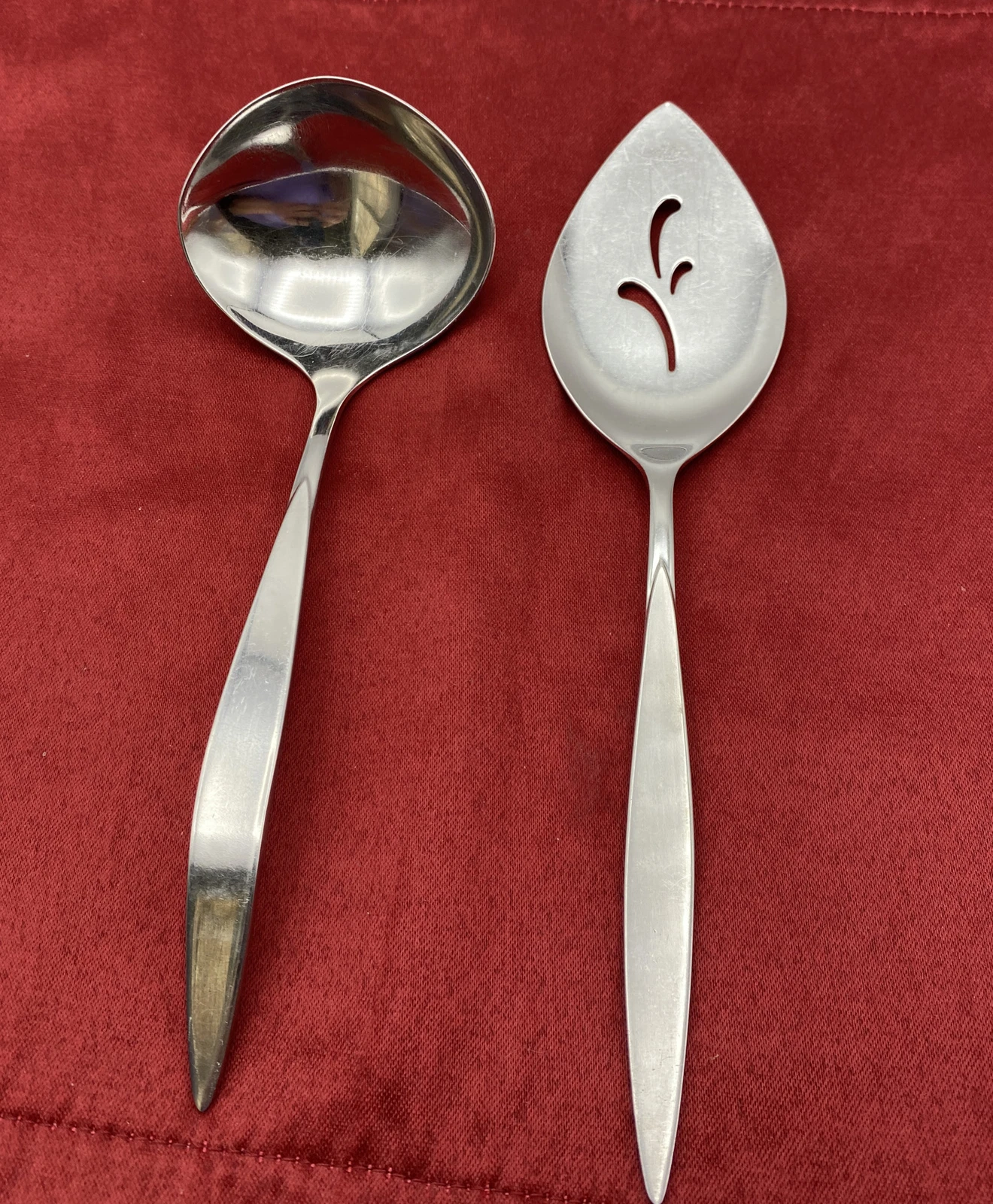 Oneidacraft Deluxe USA Wintersong Stainless Pie Cake Server Sauce Gravy Ladle