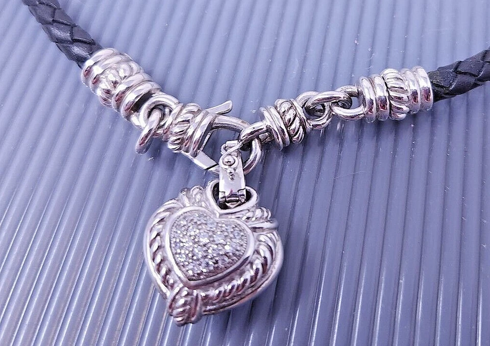 Collar Colgante Corazón Diamante Cuero Negro Plata Esterlina Judith Ripka De Colección Foto 3 de 4
