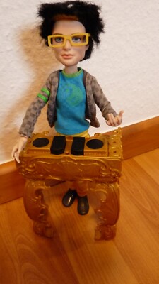 Monster High - Jackson Jekyll + DJ Tisch + Zubehör! TOP!