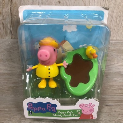 PEPPA PIG ''Peppa Pig's Muddy Puddle Fun'' Action Figure Playset NEW!