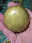 VTG ANTIQUE LOT OF 6 DOOR KNOBS - STEEL Or BRASS And 2 BRASS BACKPLATES  — photo 6