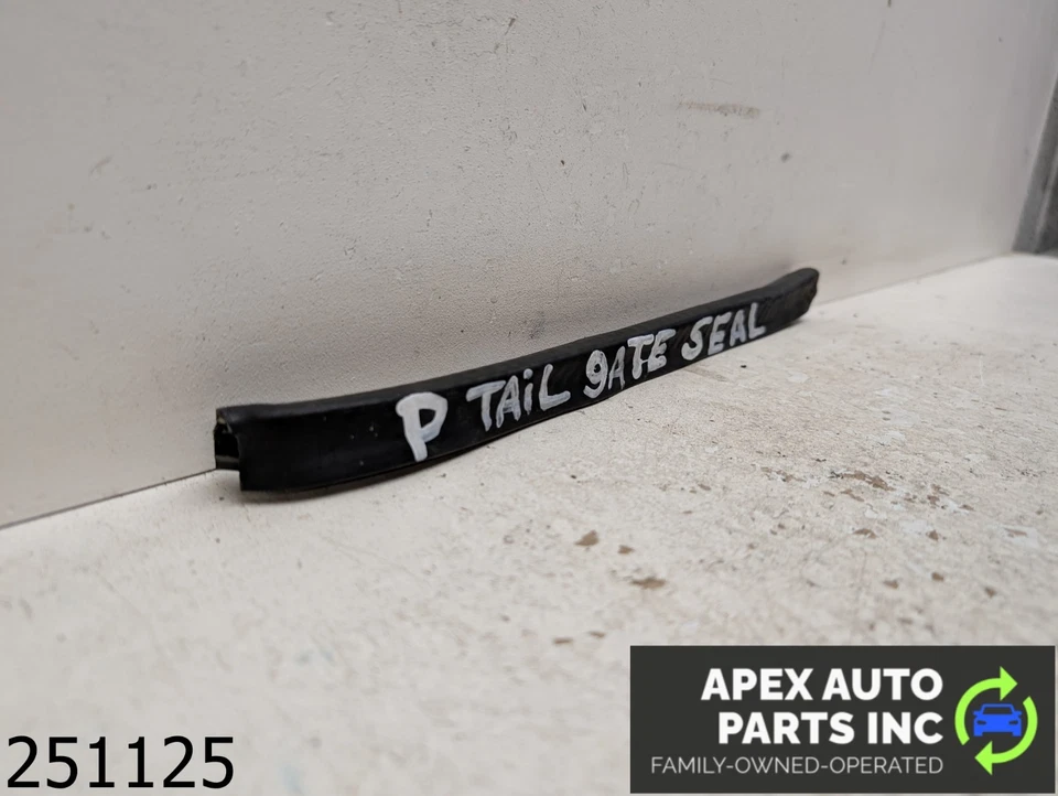 Chevrolet El Camino 1979 fabricante de equipos originales sello de puerta trasera de 3,9 L Foto 2 de 4