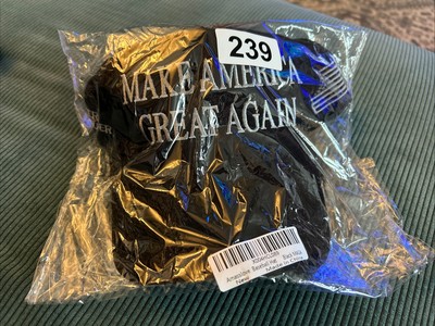 NEW Mens Black Make America Great Again MAGA Hat Trump Never Surrender Amer Flag