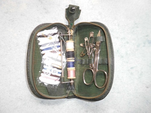 antikes Näh-Etui, echtes Leder , gepflegt