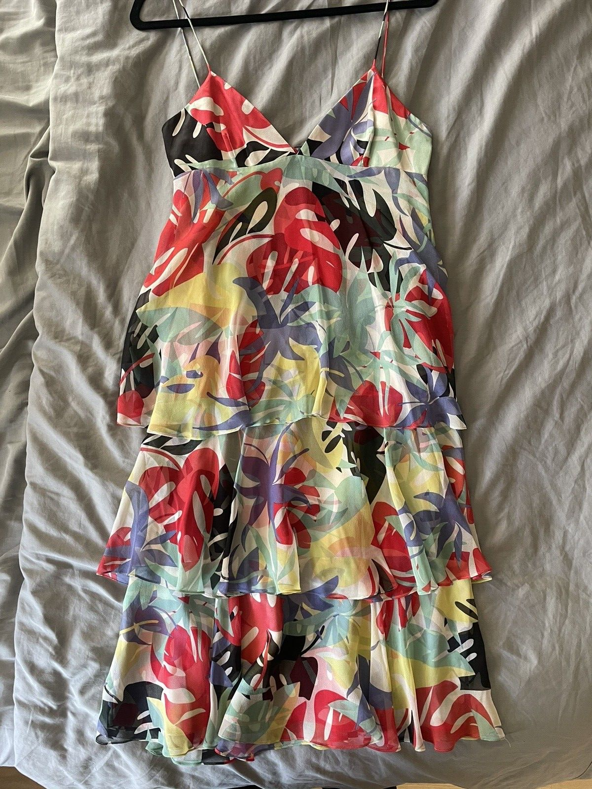 NWT Tibi size 6 tropical print tiered maxi dress