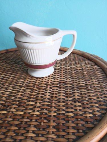 Shenango Cream Pitcher Restaurant Ware USA, 3” Ribbed Desiogn Gold Stripe - Picture 3 of 5