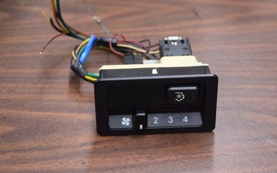 Land Rover Discovery 2 Rear AC Air Conditioning Controls Buttons 99-04 JFC101790