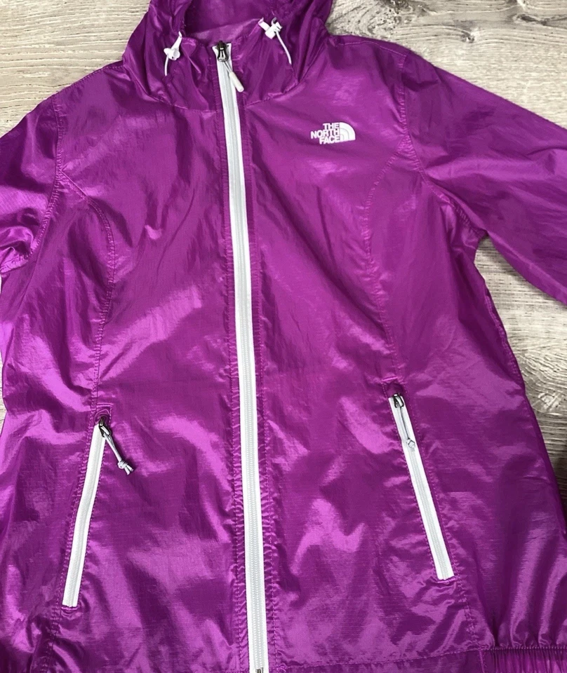 Chaqueta cortavientos ligera con capucha y cremallera The North Face púrpura ciclón talla S Foto 4 de 4