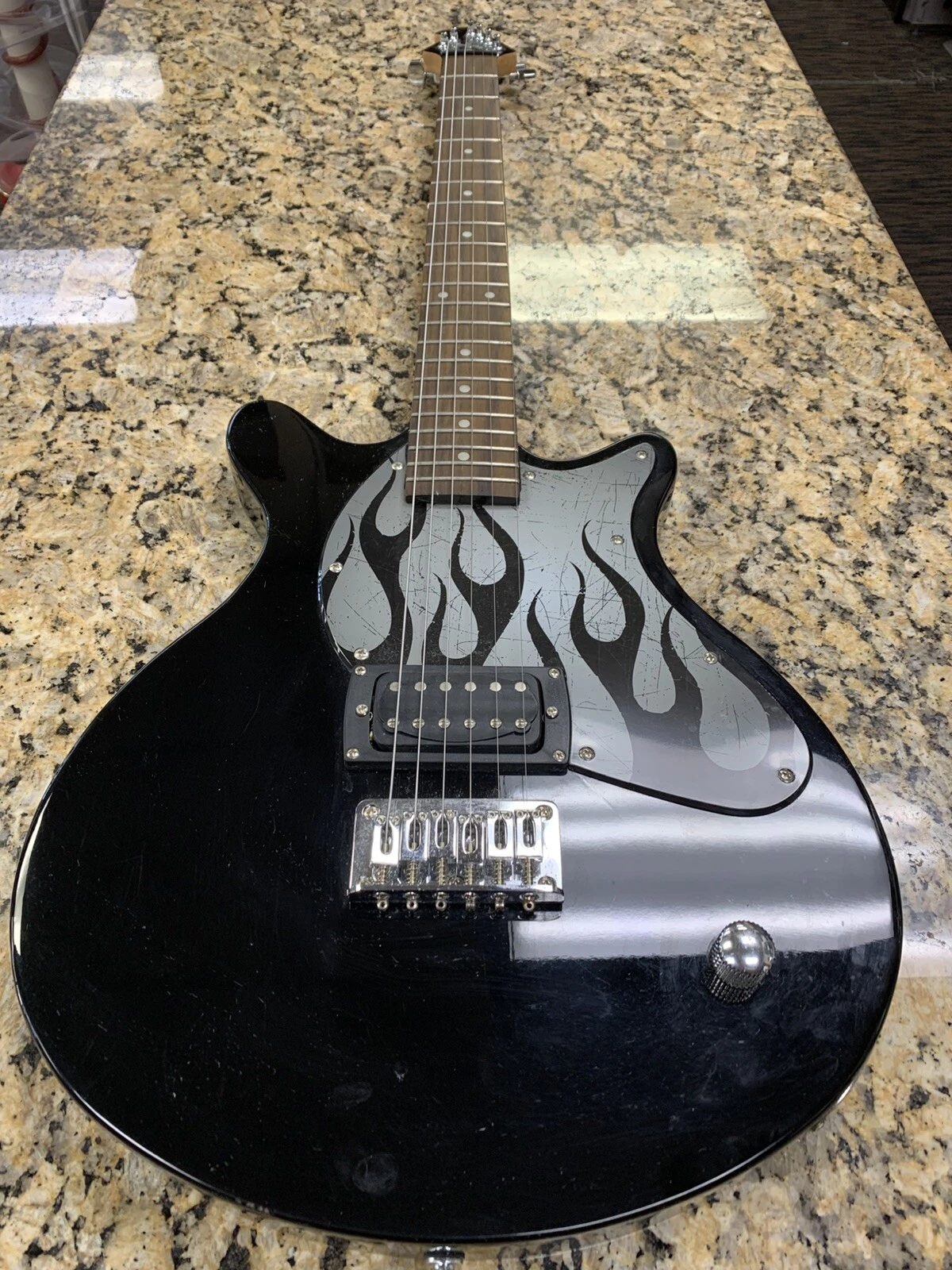 Picture 3 of 4