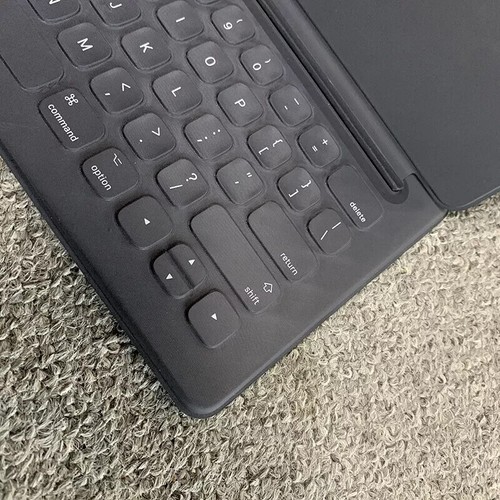 Apple Smart Keyboard & Folio Case for iPad Pro 12.9" - Authentic 1st & 2nd Gen - Bild 8 von 12