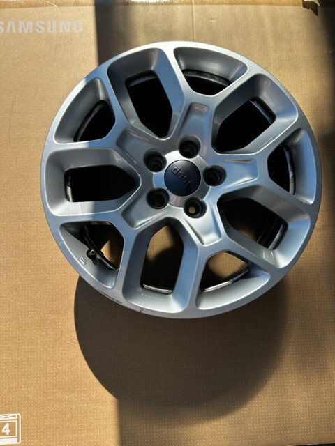 Jeep Renegade Felge 17 Zoll 5x112 ET40 Alufelge original 735577525 
