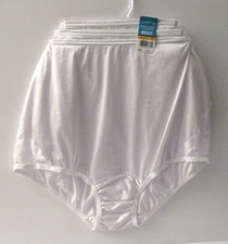 Vanity Fair brief panties 3 pair Perfectly Yours Lace Nouveau size 7/L white