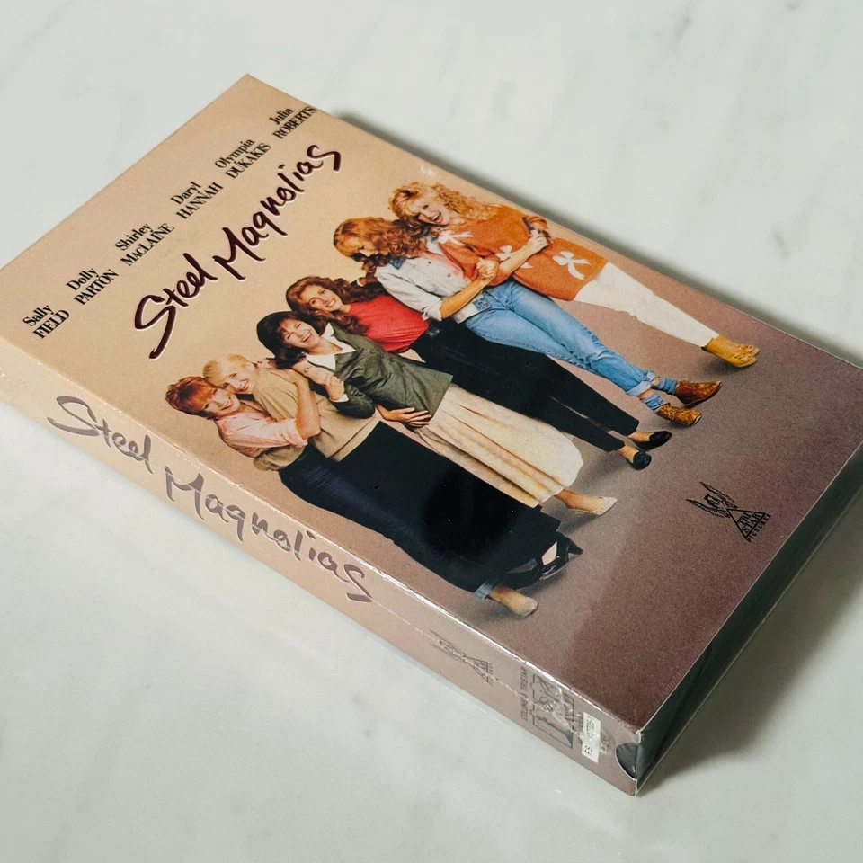 New Steel Magnolias (VHS) - Sally Field - Dolly Parton - Juia Roberts - Image 2 of 4