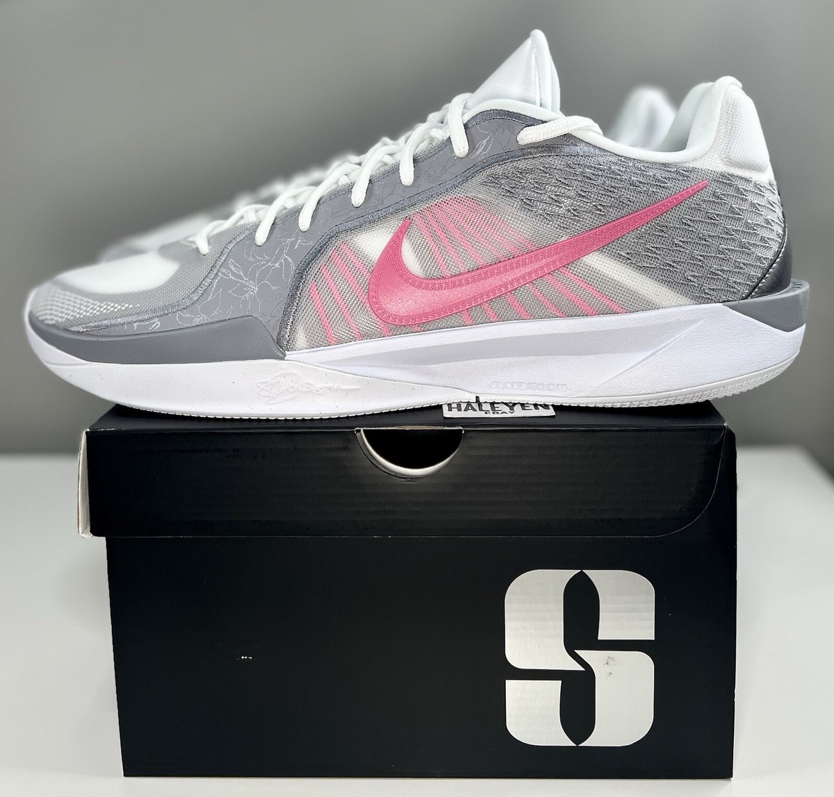 NEW Nike Sabrina 2 'Lily/Pinksicle' | Women Sizes 5 - 16.5