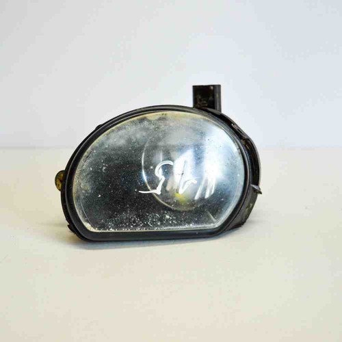 AUDI A3 8P1 Nebelscheinwerfer vorne rechts 246970-00 1.6 Benzin 85kw 3255570