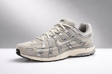 Nike P-6000 Herren Sneaker EU 44,5 Beige/Grau