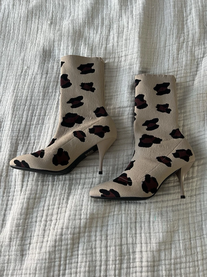 Stuart Weitzman Leopard Sock Boots Size 7.5 Never Worn Pull On Style