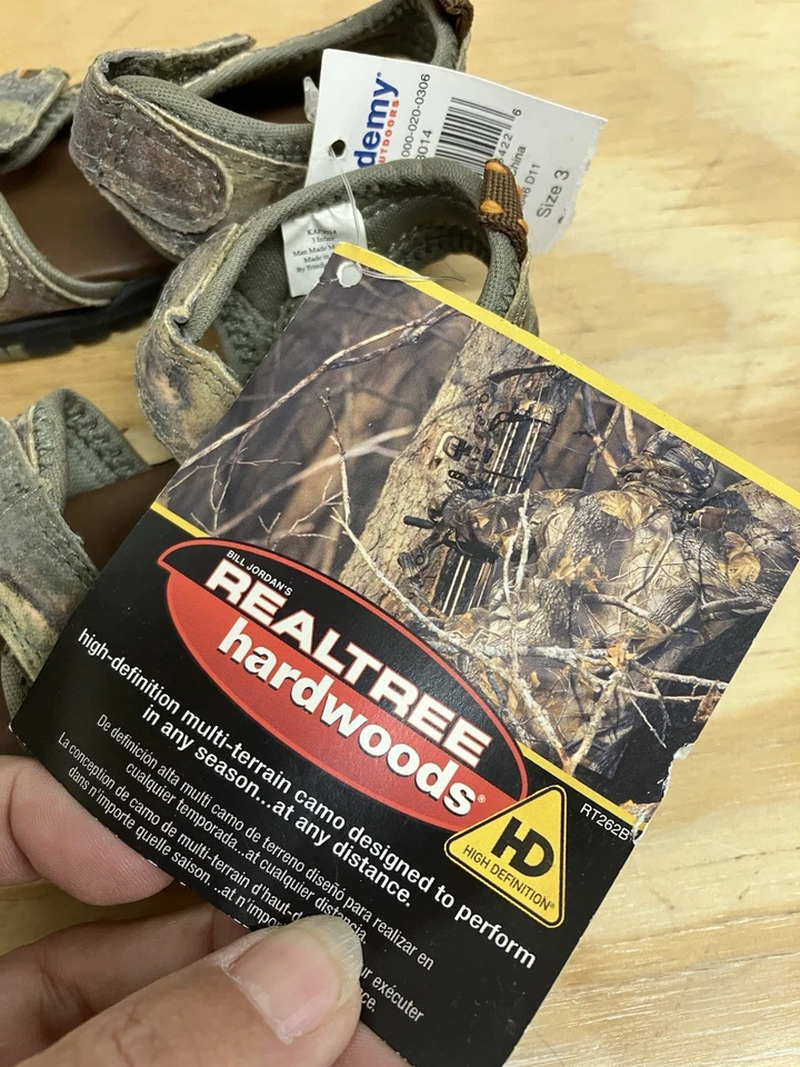 Sandalias Realtree Hardwares para niños pequeños talla 3 nuevas con etiquetas Foto 3 de 4
