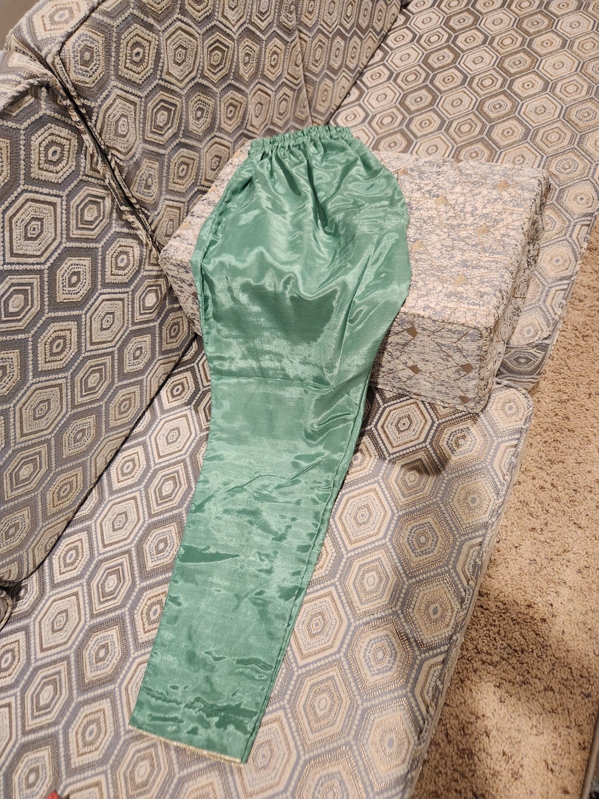 Pakistani Shalwar Kameez - image 5