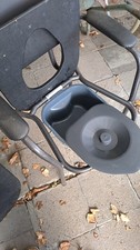 toiletstoel met pot in niewestaat