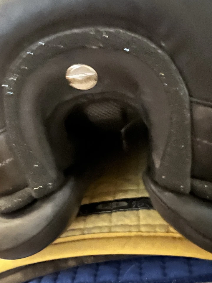 Sillín de doma Devoucoux Makila Harmonie monoflap 17,5-18 Foto 3 de 4