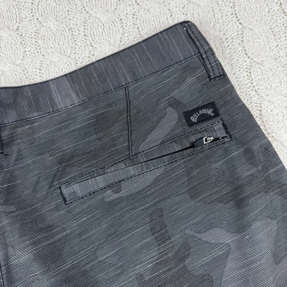 Billabong Chino Shorts Men 33 Gray 3D Camo Crossfire Submersibles Comfort Strech - Image 3 of 4