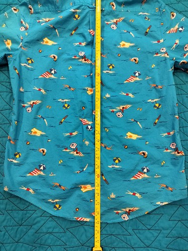 Lands' End Men's Traditional Fit Med. (15 - 15-1/2) Short-Sleeved Button-Up - Picture 5 of 6