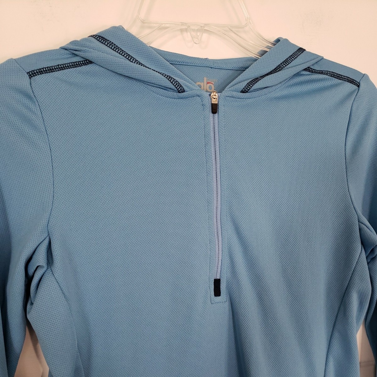 【大人カジュアル】Alo Yoga 1/4 ジッププルオーバー Airlift Winter Warm 1/4 Zip Long Sleeve - Black | ALO