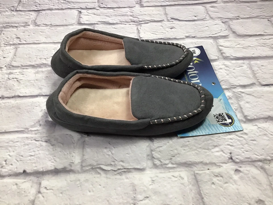 Isotoner Womens Slip On Moccasins Grey Inside Outside Sole Size Small 5/6 - Image 4 of 4