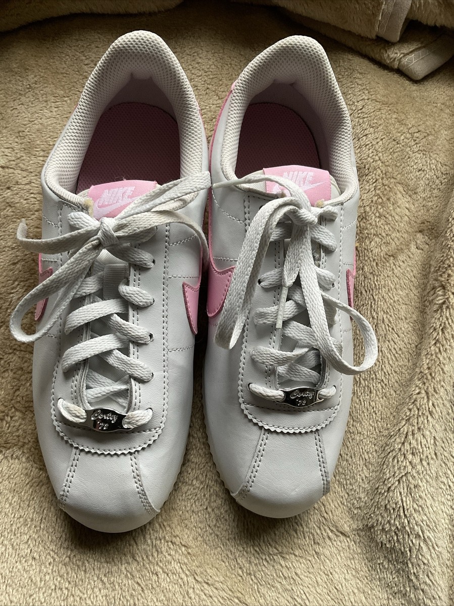 light pink nike cortez