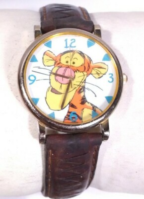 Vintage Disney Tigger Watch. Disney | Accessories | Vintage Disney Tigger Vintage Watch  main image 4