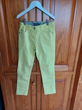 FABELHAFTE hellgelbe Mädchenjeans ab 9 Jahren mit verstellbarem Bund von MINI BODEN