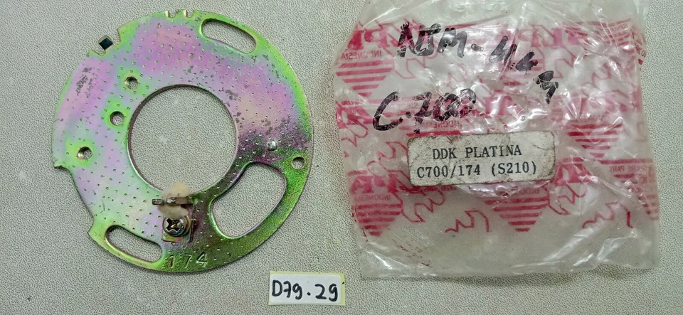 Placa de punto de contacto Honda C70 Cub C50 C100 C110 C700 nueva Foto 2 de 4