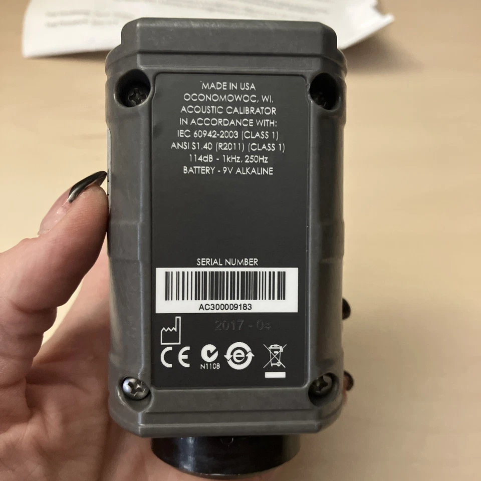 Calibrador 3M/Quest/TSI AcoustiCAL AC-300 Foto 3 de 4