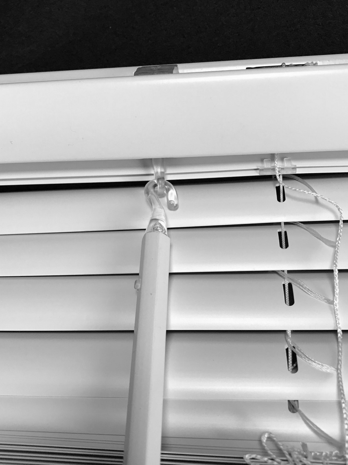 1" Vinyl Mini Blinds - White (30" × 72")