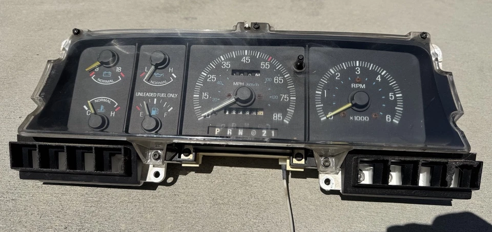 Cuadro de instrumentos Ford F150 F250 Bronco 87-91 con calibre TACH AND TRIP OEM *LEER* Foto 2 de 4