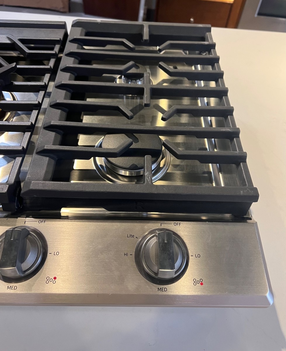 36 Smart Gas Cooktop with 22K BTU Dual Power Burner in Stainless Steel
