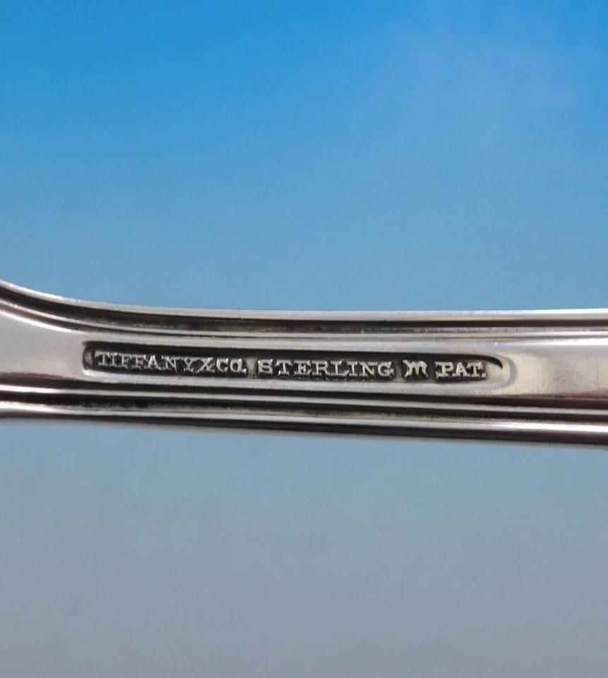 Castilian by Tiffany and Co Pastel de Plata Esterlina Helado Esporque Personalizado 5 3/4" Foto 3 de 3