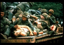 Vietnam War US Marine Wounded PHOTO Carried Aboard Top of Tank TET OFFENSIVE 68