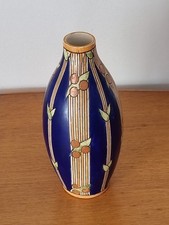 Vase en ceramique de Boch frères