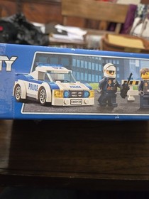 LEGO CITY: High-speed Chase (60138) Pre-Owned & Retired Lego Set. 
