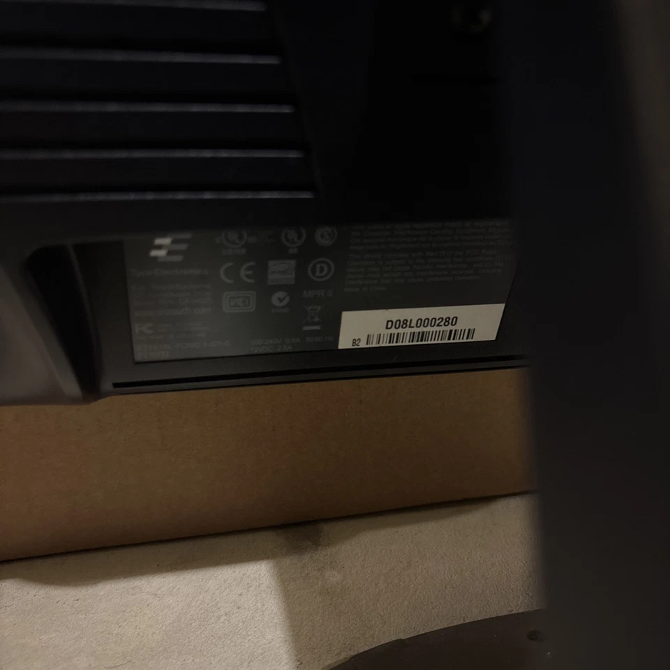 UsedELO ET1515L-7CWC-1-GY-G E280484 15 inch Touch Screen Monitor POS No Cables - Image 3 of 4