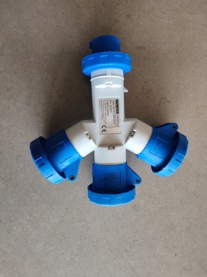 Gewiss 3-Wege Splitter 16A 240V IP67