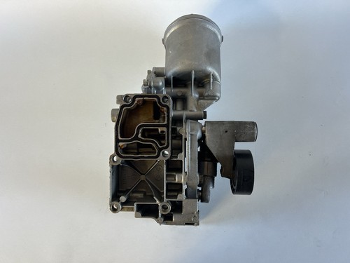 BMW E34 520i E36 320i Oil Filter Housing - Picture 4 of 4
