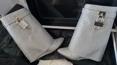 Givenchy embelished silver  Shark lock boots- 40