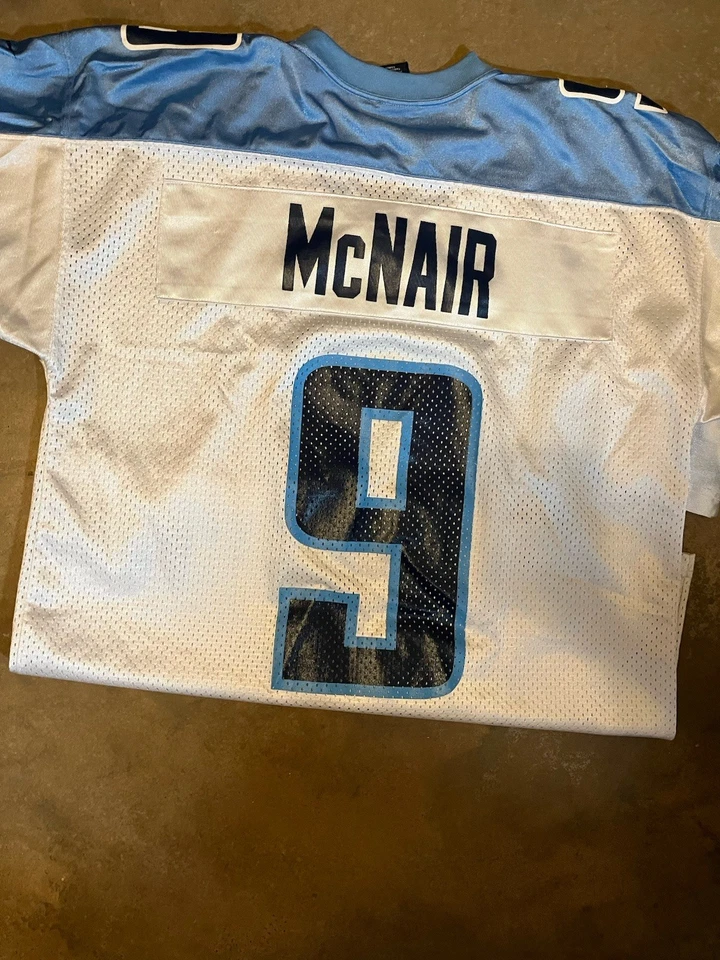 Camiseta de fútbol Nike Tennessee Titans Steve McNair blanca 9 Foto 2 de 4