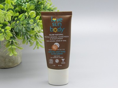 Love Sun Body Glow Natural Tinted Mineral Sunscreen & Moisturizer SPF 30~ TAN